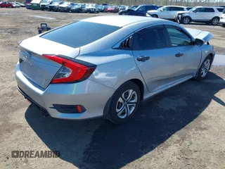 2017 Honda Civic LX z VIN 2HGFC2F53HH513655, wystawiony jako IAAI lot #41968212 z przebiegiem 112 672 mil mil oraz . Historia ofert i sprzedaży dostępna na DreamBid. Obrazek 4.