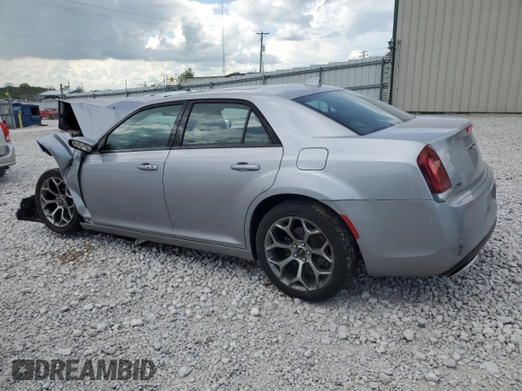 2018 Chrysler 300 S z VIN 2C3CCABG4JH262027, wystawiony jako Copart lot #54583555 z przebiegiem 79 312 mil mil oraz Szkoda całkowita • Salvage title. Historia ofert i sprzedaży dostępna na DreamBid. Obrazek 2.