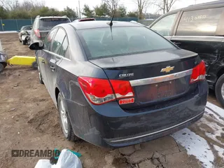 2014 Chevrolet Cruze 1LT with VIN 1G1PC5SB5E7229007, listed as a IAAI auction lot 41544780 with 98,075 mi miles and . Bid and sale history available at DreamBid. Image 3.