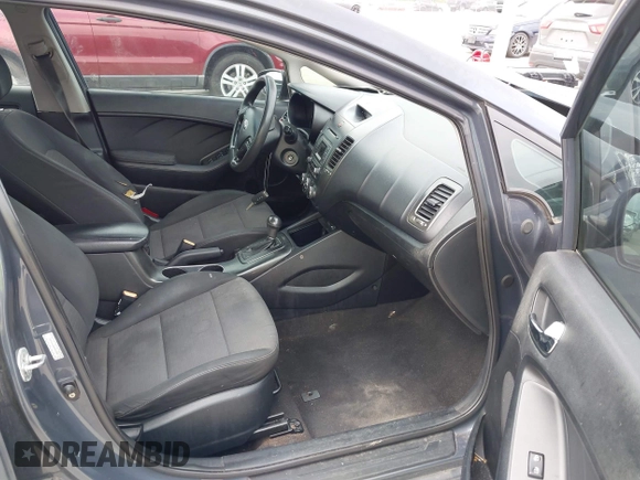 2014 Kia Forte LX with VIN KNAFX4A68E5145665, listed as a IAAI auction lot 42129786 with 192,514 mi miles and . Bid and sale history available at DreamBid. Image 5.