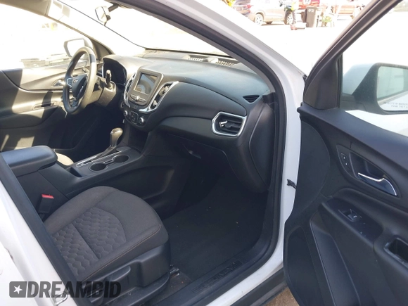 2019 Chevrolet Equinox LT with VIN 2GNAXKEV6K6125697, listed as a IAAI auction lot 41755390 with 73,234 mi miles. Bid and sale history available at carsss.com. Image 5.