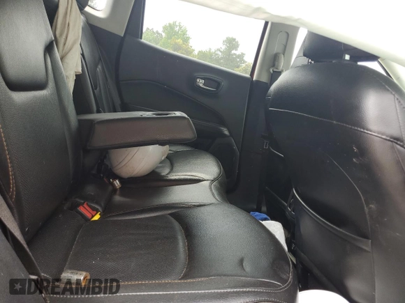 2020 Jeep Compass Limited z VIN 3C4NJDCB2LT143370, wystawiony jako Copart lot #59485195 z przebiegiem 138 479 mil mil oraz Czysty tytuł • Clean title. Historia ofert i sprzedaży dostępna na DreamBid. Obrazek 11.