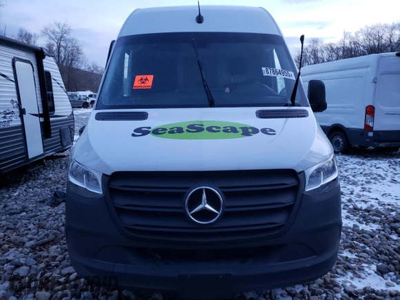 2023 Mercedes-Benz Sprinter with VIN W1Y5NCHY9PT141723, listed as a Copart auction lot 54197785 with 9,893 mi miles and Salvage Title. Bid and sale history available at DreamBid. Image 5.