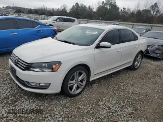 2015 Volkswagen Passat SEL Premium with VIN 1VWCT7A31FC020056, listed as a Copart auction lot 44000935 with 147,658 mi miles and Salvage title. Bid and sale history available at DreamBid. Image 1.