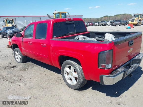2007 Chevrolet Silverado 1500 LTZ with VIN 2GCFK13Y671561457, listed as a IAAI auction lot 40829294 with 168,186 mi miles. Bid and sale history available at carsss.com. Image 3.