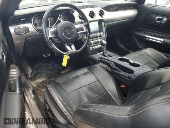 2020 Ford Mustang EcoBoost z VIN 1FATP8UH6L5101242, wystawiony jako Copart lot #63763125 z przebiegiem 62 718 mil mil oraz Czysty tytuł • Clean title. Historia ofert i sprzedaży dostępna na DreamBid. Obrazek 8.