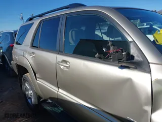 2005 Toyota 4Runner SR5 with VIN JTEZU14R158024192, listed as a IAAI auction lot 41262075 with 190,934 mi miles. Bid and sale history available at carsss.com. Image 13.