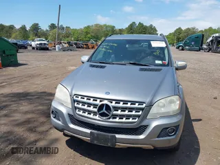 2010 Mercedes-Benz M 350 with VIN 4JGBB8GBXAA575061, listed as a IAAI auction lot 42212656 with 194,718 mi miles and . Bid and sale history available at DreamBid. Image 6.
