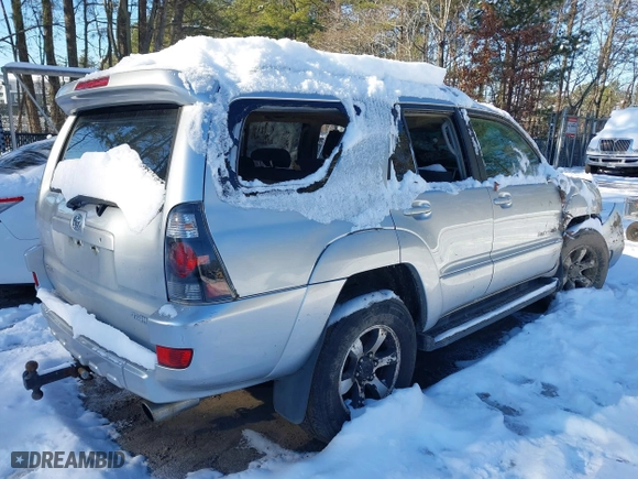 2005 Toyota 4Runner SR5 with VIN JTEBU14R558029879, listed as a IAAI auction lot 41628752 with 253,602 mi miles. Bid and sale history available at carsss.com. Image 4.