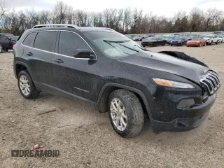 2018 Jeep Cherokee Latitude с VIN 1C4PJLCB6JD565079, выставлен на аукционе Copart как лот 88701235 с пробегом Не указан миль и Списание • Salvage title. История ставок и продаж доступна на DreamBid. Изображение 4.