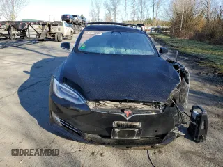 2019 Tesla Model S 100D с VIN 5YJSA1E45KF330891, выставлен на аукционе Copart как лот 48133005 с пробегом 53 018 миль миль и Списание • Salvage title. История ставок и продаж доступна на DreamBid. Изображение 5.
