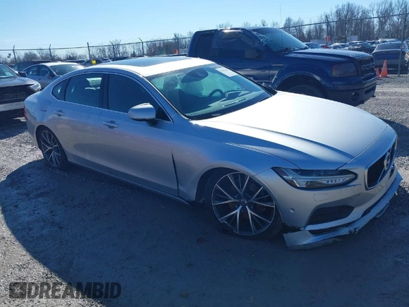 2018 Volvo S90 Momentum with VIN LVY982AKXJP019409, listed as a IAAI auction lot 41462054 with 99,374 mi miles. Bid and sale history available at carsss.com. Image 1.