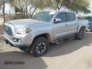 2020 Toyota Tacoma SR5 with VIN 3TMCZ5AN1LM324828, listed as a IAAI auction lot 40977362 with 33,906 mi miles and . Bid and sale history available at DreamBid. Image 17.