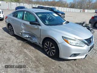 2017 Nissan Altima SV z VIN 1N4AL3AP3HC204722, wystawiony jako IAAI lot #41991806 z przebiegiem 112 560 mil mil oraz . Historia ofert i sprzedaży dostępna na DreamBid. Obrazek 1.