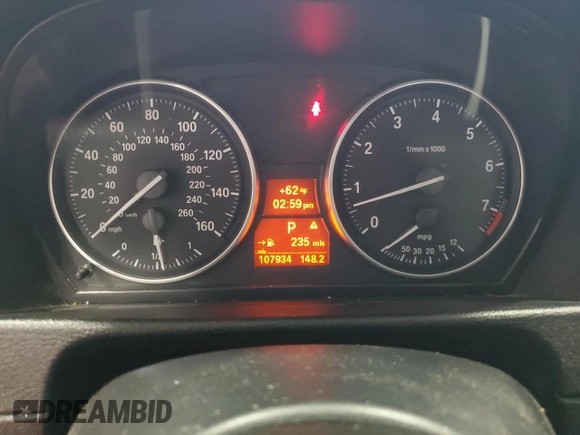 2014 BMW X1 sDrive28i z VIN WBAVM1C51EVW48218, wystawiony jako Copart lot #58146475 z przebiegiem 107 934 mil mil oraz Czysty tytuł • Clean title. Historia ofert i sprzedaży dostępna na DreamBid. Obrazek 9.