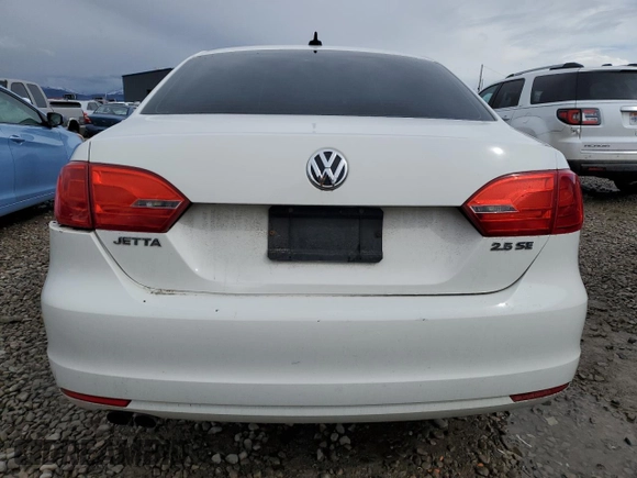 2013 Volkswagen Jetta SE with VIN 3VWDP7AJ6DM360239, listed as a Copart auction lot 47421025 with 119,596 mi miles and Salvage title. Bid and sale history available at DreamBid. Image 6.