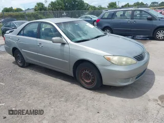 2005 Toyota Camry STD с VIN 4T1BE32K95U612901, выставлен на аукционе IAAI как лот 42766177 с пробегом 179 878 миль миль и . История ставок и продаж доступна на DreamBid. Изображение 1.