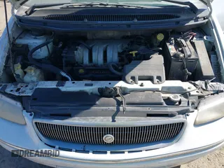 1997 Chrysler Town & Country LXi with VIN 1C4GP54L4VB200600, listed as a IAAI auction lot 41688074 with 1 mi miles. Bid and sale history available at carsss.com. Image 10.