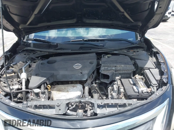 2013 Nissan Altima SV with VIN 1N4AL3AP8DC137173, listed as a IAAI auction lot 42716255 with 121,387 mi miles and . Bid and sale history available at DreamBid. Image 10.