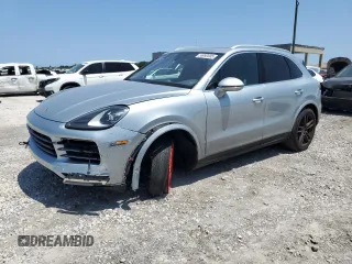 2022 Porsche Cayenne z VIN WP1AA2AY8NDA01171, wystawiony jako Copart lot #55990585 z przebiegiem 54 390 mil mil oraz Szkoda całkowita • Salvage title. Historia ofert i sprzedaży dostępna na DreamBid. Obrazek 1.