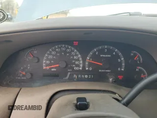 2000 Ford Expedition XLT with VIN 1FMRU1665YLB07502, listed as a Copart auction lot 52950825 with Not Provided miles and Salvage Title. Bid and sale history available at DreamBid. Image 9.