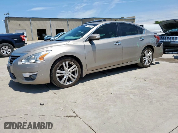 2013 Nissan Altima SV with VIN 1N4BL3AP8DN583896, listed as a Copart auction lot 57999765 with 208,346 mi miles and Salvage title. Bid and sale history available at DreamBid. Image 1.