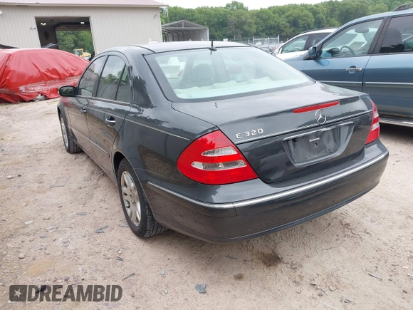 2003 Mercedes-Benz E 320 z VIN WDBUF65J33A182097, wystawiony jako IAAI lot #42396818 z przebiegiem 132 952 mil mil oraz . Historia ofert i sprzedaży dostępna na DreamBid. Obrazek 3.