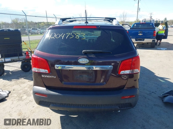 2012 Kia Sorento LX with VIN 5XYKT4A67CG191666, listed as a IAAI auction lot 42047583 with 175,404 mi miles. Bid and sale history available at carsss.com. Image 17.