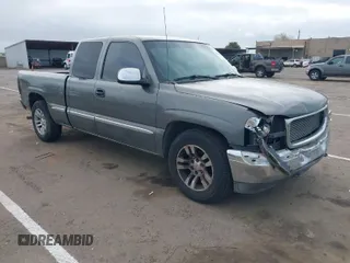 2002 GMC Sierra 1500 SLE with VIN 2GTEC19V121231109, listed as a IAAI auction lot 41906878 with 237,729 mi miles and . Bid and sale history available at carsss.com. Image 1.