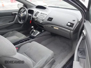2008 Honda Civic Cpe LX with VIN 2HGFG11668H550200, listed as a IAAI auction lot 42009260 with 179,896 mi miles. Bid and sale history available at carsss.com. Image 5.