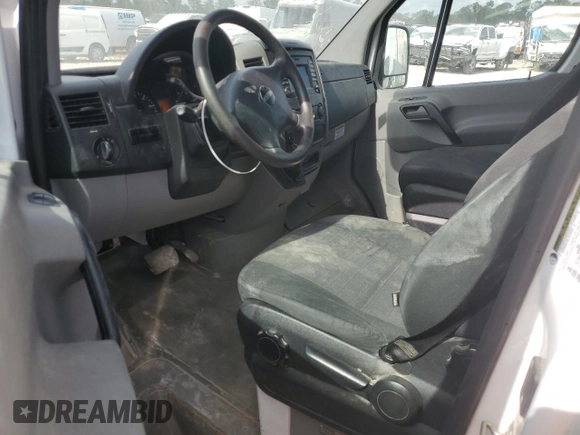 2018 Freightliner Sprinter Cargo z VIN WDYPE7CD7JP616380, wystawiony jako Copart lot #77013644 z przebiegiem 194 981 mil mil oraz Tytuł czysty. Historia ofert i sprzedaży dostępna na DreamBid. Obrazek 8.