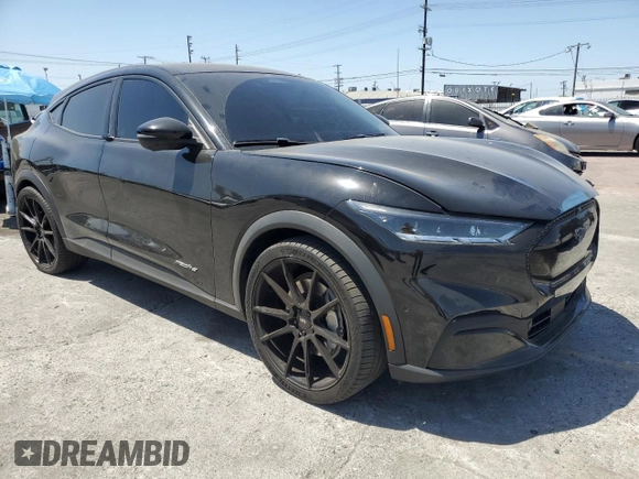 2023 Ford Mustang Mach-E Select с VIN 3FMTK1RM2PMA45902, выставлен на аукционе Copart как лот 61176965 с пробегом 21 056 миль миль и Списание • Salvage title. История ставок и продаж доступна на DreamBid. Изображение 4.