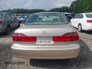 2000 Honda Accord EX z VIN 1HGCG1653YA030361, wystawiony jako IAAI lot #42268744 z przebiegiem 53 809 mil mil oraz . Historia ofert i sprzedaży dostępna na DreamBid. Obrazek 16.