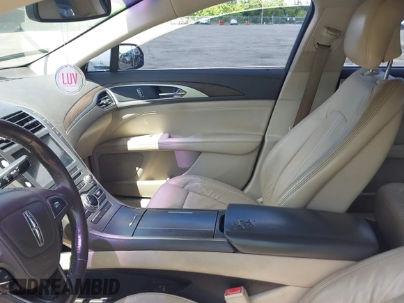 2017 Lincoln MKZ Hybrid Select z VIN 3LN6L5LUXHR600982, wystawiony jako IAAI lot #42266287 z przebiegiem 201 450 mil mil oraz . Historia ofert i sprzedaży dostępna na DreamBid. Obrazek 5.