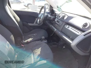 2013 Smart fortwo Pure с VIN WMEEJ3BA1DK647416, выставлен на аукционе IAAI как лот 41676693 с пробегом 102 772 миль миль и . История ставок и продаж доступна на DreamBid. Изображение 5.