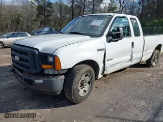 2006 Ford Super Duty F-250 XL with VIN 1FTSX20P36EB65212, listed as a IAAI auction lot 41499793 with 207,900 mi miles. Bid and sale history available at carsss.com. Image 6.