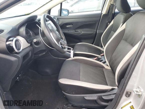 2021 Nissan Versa SV z VIN 3N1CN8EV0ML843015, wystawiony jako Copart lot #58406775 z przebiegiem 87 979 mil mil oraz Czysty tytuł • Clean title. Historia ofert i sprzedaży dostępna na DreamBid. Obrazek 7.