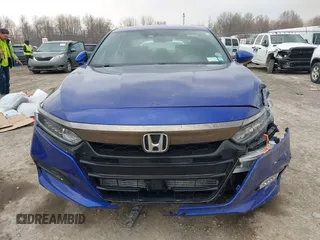 2019 Honda Accord Sport with VIN 1HGCV1F37KA082961, listed as a IAAI auction lot 41834095 with 44,167 mi miles and . Bid and sale history available at carsss.com. Image 13.
