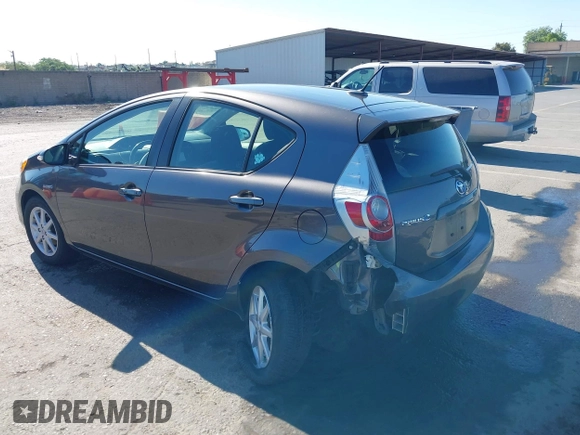 2014 Toyota Prius One z VIN JTDKDTB39E1078879, wystawiony jako IAAI lot #42201010 z przebiegiem 147 544 mil mil oraz . Historia ofert i sprzedaży dostępna na DreamBid. Obrazek 6.