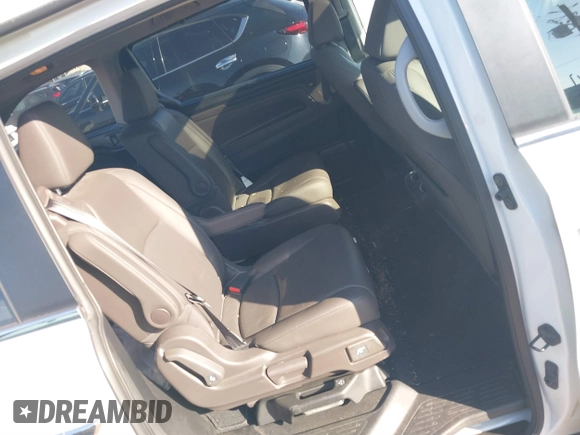 2019 Honda Odyssey EX-L z VIN 5FNRL6H76KB083005, wystawiony jako IAAI lot #41589181 z przebiegiem 27 633 mil mil oraz . Historia ofert i sprzedaży dostępna na DreamBid. Obrazek 8.