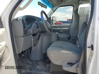 2008 Ford Econoline Cargo Commercial z VIN 1FTNE24L58DA41803, wystawiony jako Copart lot #52803705 z przebiegiem Nie podano mil oraz Szkoda całkowita • Salvage title. Historia ofert i sprzedaży dostępna na DreamBid. Obrazek 7.