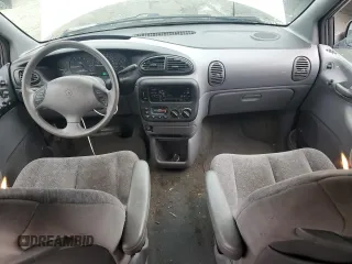 1999 Plymouth Voyager Grand SE z VIN 1P4GP44G7XB831207, wystawiony jako Copart lot #79558714 z przebiegiem 163 620 mil mil oraz Szkody całkowita. Historia ofert i sprzedaży dostępna na DreamBid. Obrazek 8.