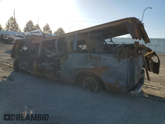 2005 Chevrolet Express Passenger with VIN 1GAHG35UX51247175, listed as a Copart auction lot 51738325 with Not provided miles and Non repairable. Bid and sale history available at DreamBid. Image 2.