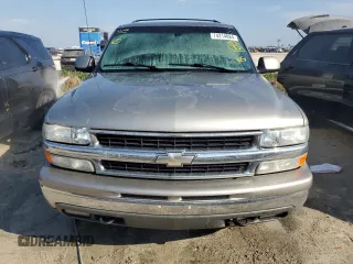 2000 Chevrolet Suburban LT with VIN 3GNFK16T6YG158157, listed as a Copart auction lot 74214084 with 190,105 mi miles and Non Repairable. Bid and sale history available at carsss.com. Image 5.