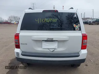 2014 Jeep Patriot Sport with VIN 1C4NJRBB9ED852112, listed as a IAAI auction lot 41886940 with 138,825 mi miles. Bid and sale history available at carsss.com. Image 15.
