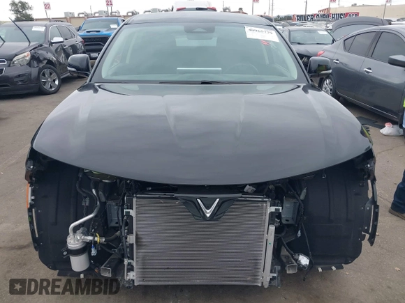 2023 VinFast VF 8 Eco с VIN RLLV1AEB6PH002615, выставлен на аукционе IAAI как лот 40965779 с пробегом 12 872 миль миль и . История ставок и продаж доступна на DreamBid. Изображение 13.