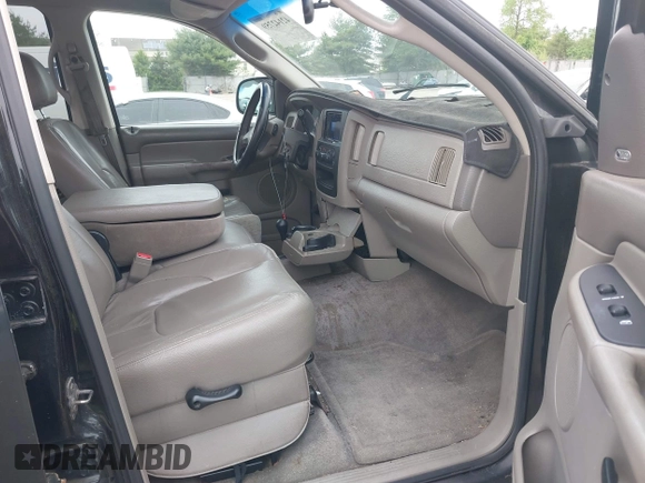 2002 Dodge 1500 with VIN 3D3HU18N32G178357, listed as a IAAI auction lot 42142759 with 194,772 mi miles. Bid and sale history available at carsss.com. Image 5.