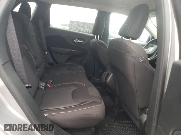 2017 Jeep Cherokee Latitude z VIN 1C4PJLCB3HW535908, wystawiony jako Copart lot #57887185 z przebiegiem 79 782 mil mil oraz Szkoda całkowita • Salvage title. Historia ofert i sprzedaży dostępna na DreamBid. Obrazek 10.
