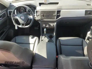2019 Volkswagen Atlas SE with VIN 1V2DR2CA2KC533880, listed as a Copart auction lot 57353705 with 104,110 mi miles and Salvage title. Bid and sale history available at DreamBid. Image 8.