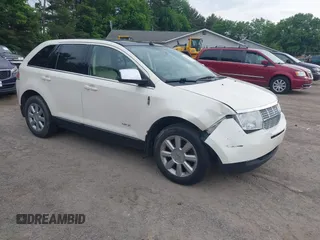 2008 Lincoln MKX with VIN 2LMDU88C58BJ17439, listed as a IAAI auction lot 42346666 with 200,130 mi miles and . Bid and sale history available at DreamBid. Image 1.